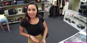 Naughty teen chick who a great ass twerks inside the pa