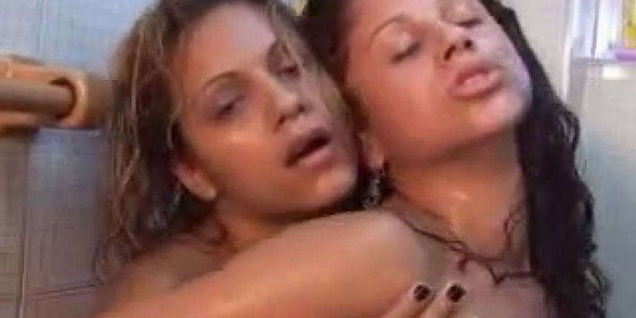 Teen Lesbian Shower Sex - Hot Brazilian Lesbian Teens Shower EMPFlix Porn Videos