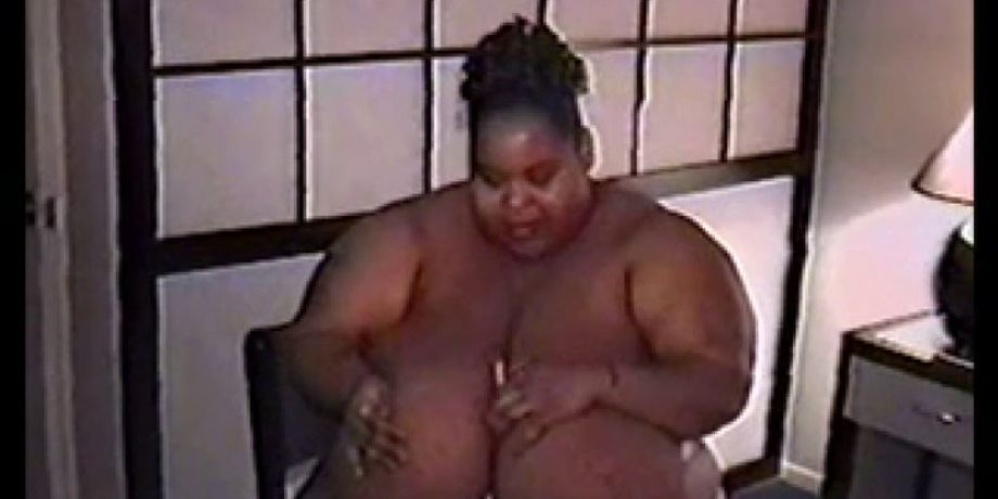 920px x 460px - A 5 foot tall big black woman with huge tits. EMPFlix Porn Videos