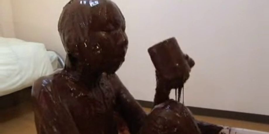 Japan Girl In Chocolate Bath EMPFlix Porn Videos