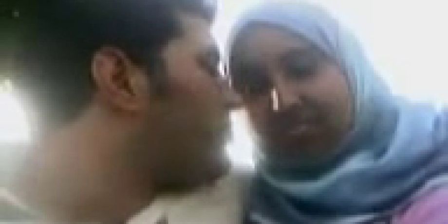 egypt hijab cuming EMPFlix Porn Videos