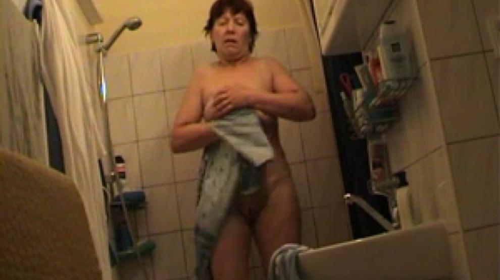 Czech Amateur Mature Milf Granny Voyeur Hidden Cam Porn Videos