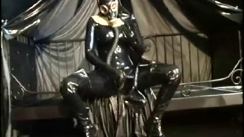 Fetish Latex RubberEva Heavy Rubber Nun Porn Vid