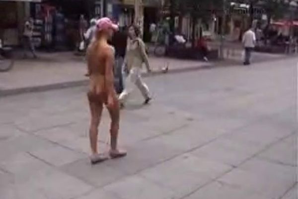 Dani Walking Nude In Public Empflix Porn Videos